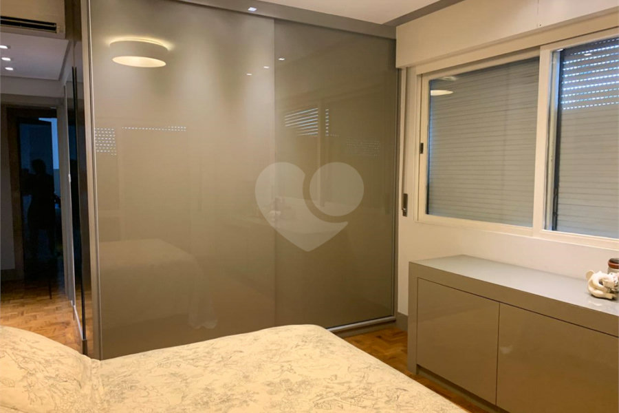 Apartamento à venda com 3 quartos, sendo 2 suítes, em Higienópolis, São Paulo, SP