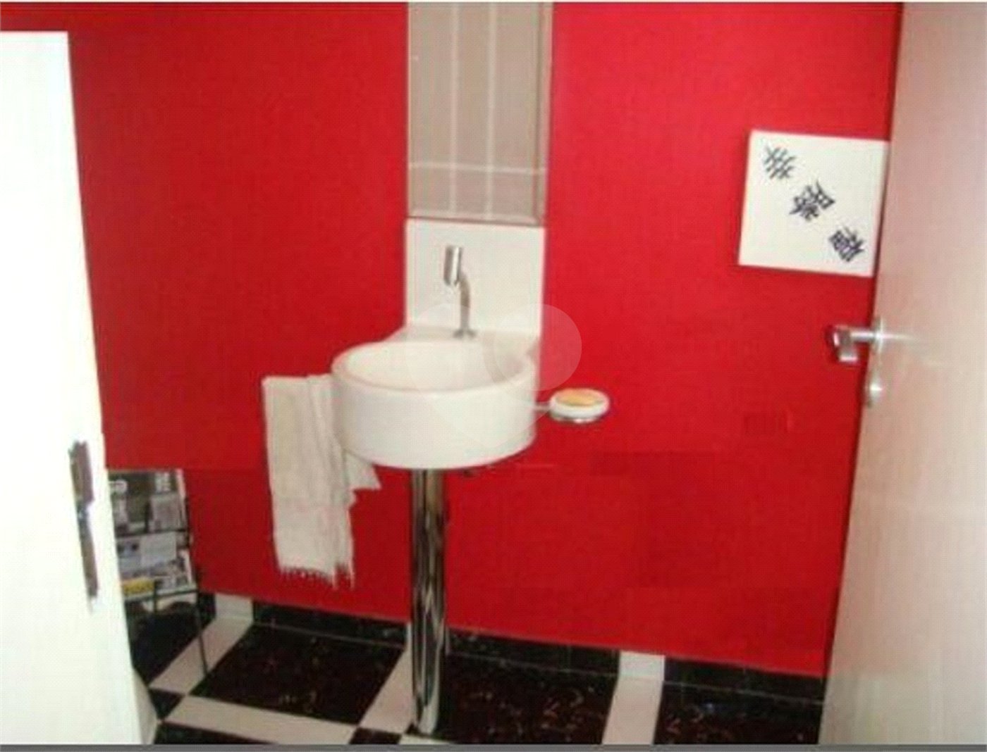 Casa à venda com 3 quartos, sendo 1 suíte,  no condomínio Aruã, Mogi das Cruzes - SP