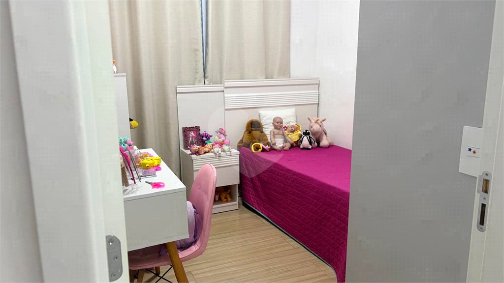 Casa à venda com 3 quartos, sendo 1 suíte, no condomínio Residencial Américo de Figueiredo, Sorocaba - SP