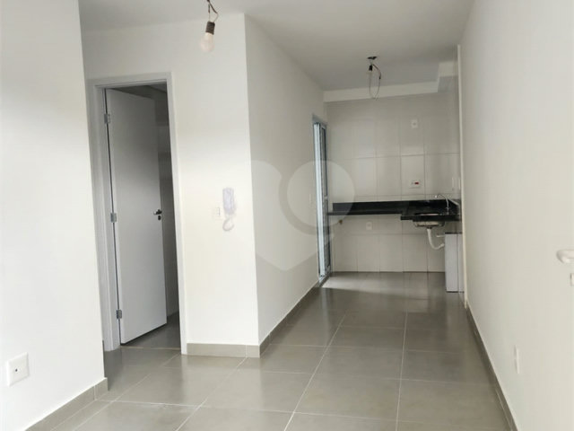 Casa à venda com 2 quartos, sendo 1 suíte,  no condomínio Residencial Sanches, São Paulo - SP