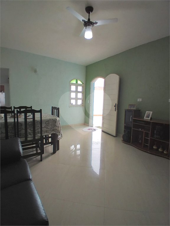 Casa Térrea à venda com 3 suítes em Loty, Itanhaém, SP