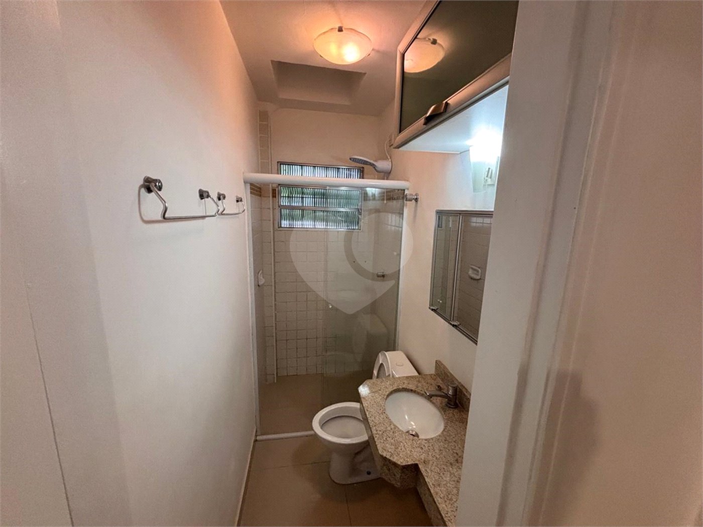 Casa de Vila à venda com 3 quartos, sendo 1 suíte, em Vila Cordeiro, São Paulo, SP