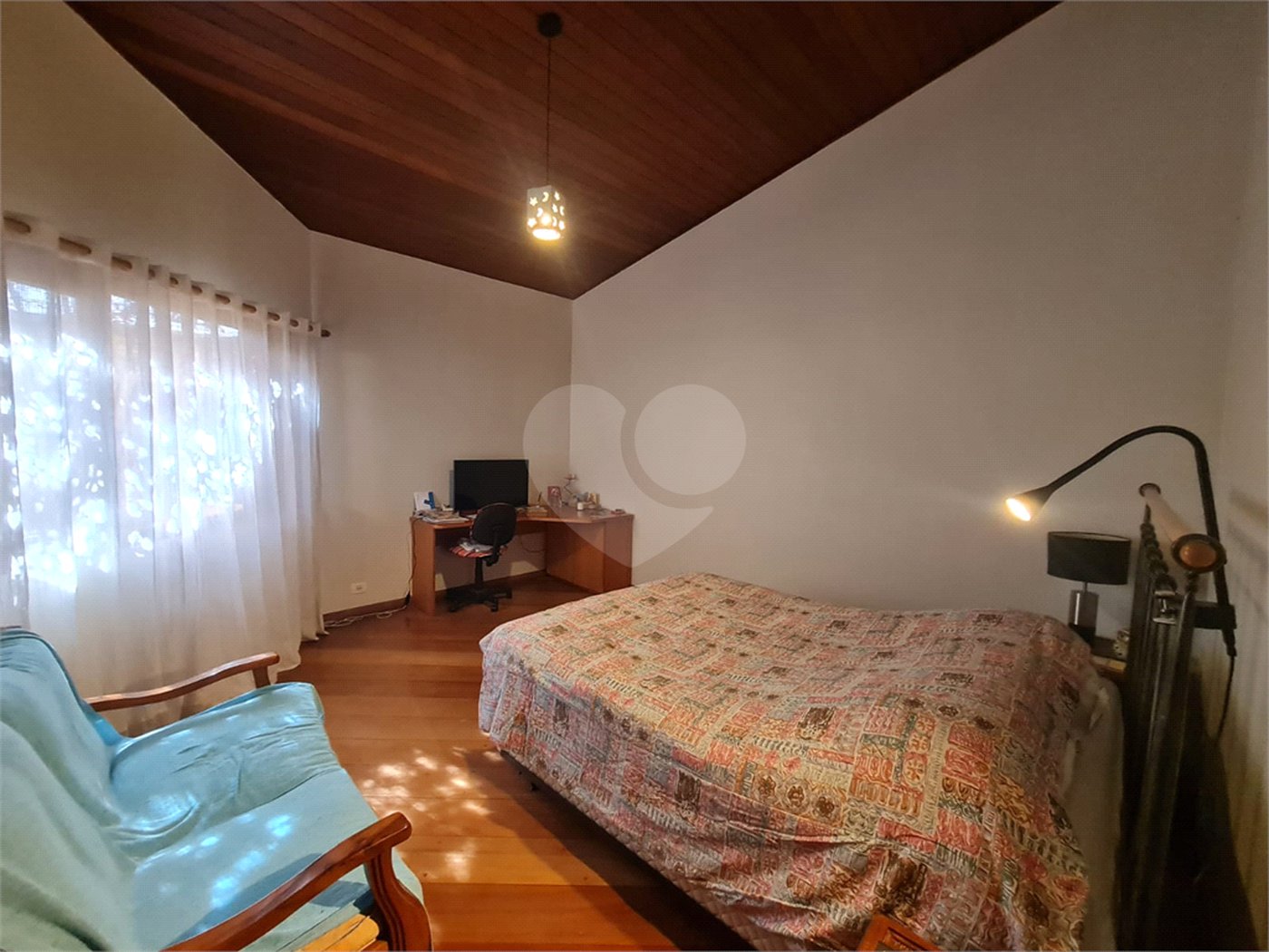 Casa Térrea à venda com 4 quartos, sendo 2 suítes, em Interlagos, São Paulo, SP