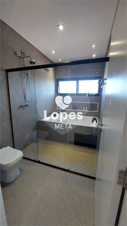 Casa à venda com 3 suítes no condomínio Alphaville 1, São José dos Campos - SP