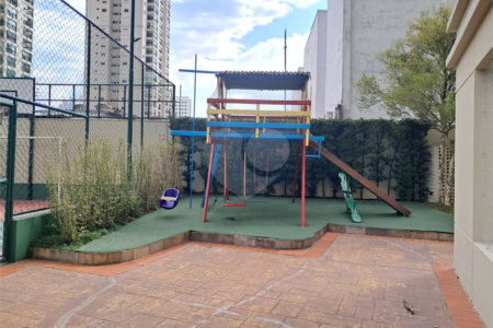Apartamento à venda com 2 suítes em Vila Romana, São Paulo, SP