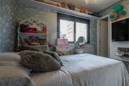 Apartamento à venda com 3 suítes em Cidade Monções, São Paulo, SP