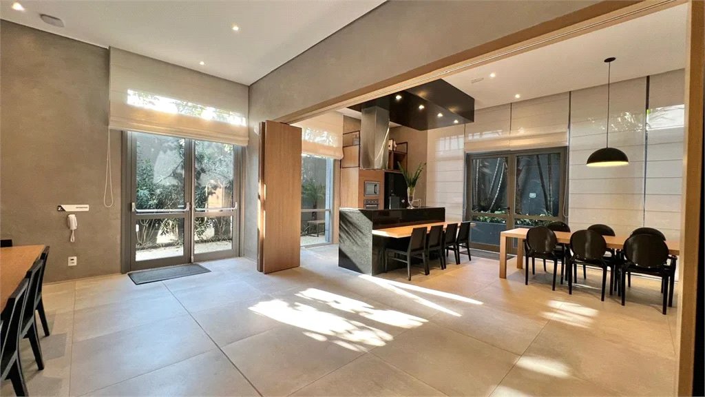 Apartamento à venda com 1 quarto em Santo Amaro, São Paulo, SP