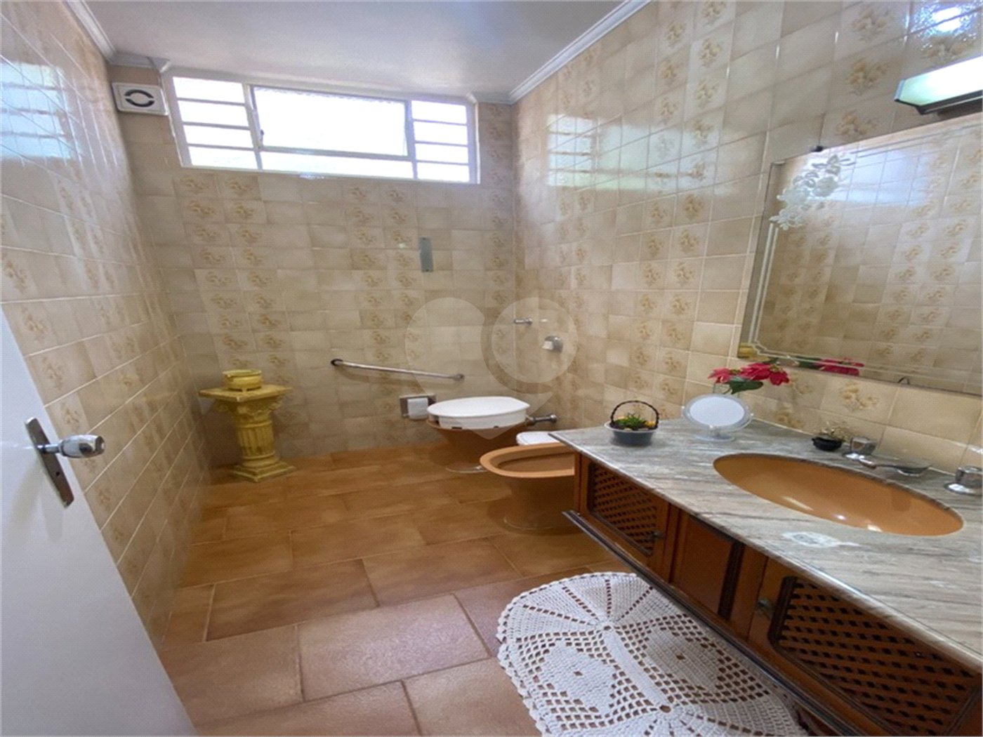 Casa à venda com 5 quartos, sendo 3 suítes, em Vila Almeida, Indaiatuba, SP