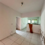 Casa à venda com 2 quartos, sendo 1 suíte, em Therezinha Piedade, Itapetininga, SP