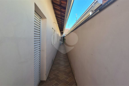 Casa à venda com 3 quartos, sendo 1 suíte, em Vila Carolina, Itapetininga, SP