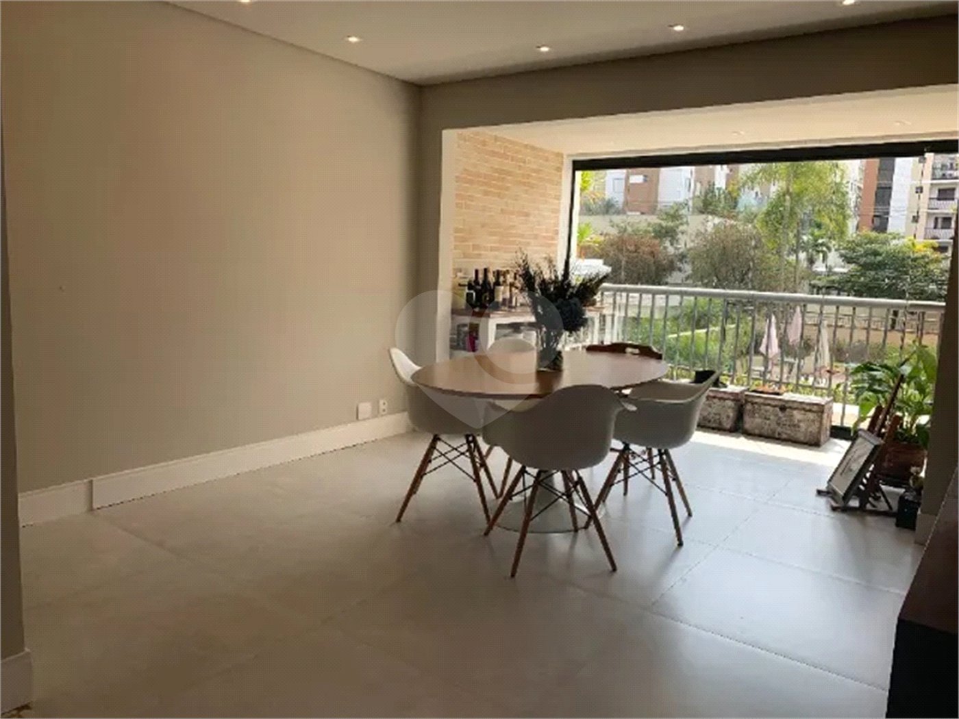 Apartamento à venda com 3 quartos, sendo 1 suíte, em Cidade São Francisco, São Paulo, SP