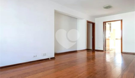 Apartamento à venda com 3 quartos, sendo 1 suíte,  em Cerqueira César, São Paulo, SP