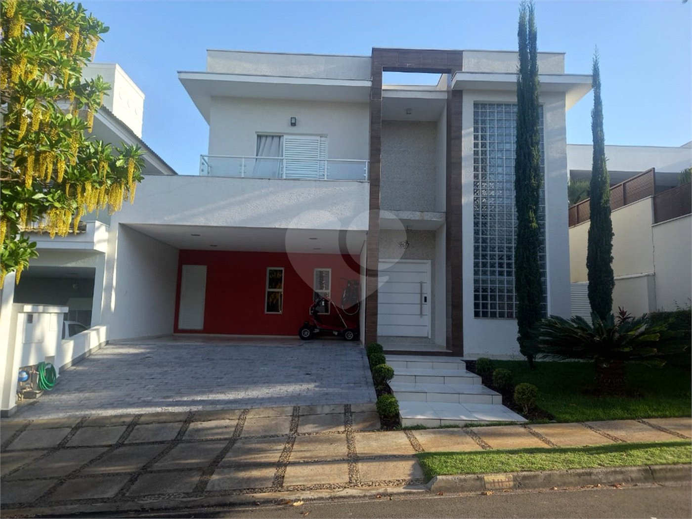 Casa à venda com 3 suítes no condomínio Mont Blanc, Sorocaba - SP