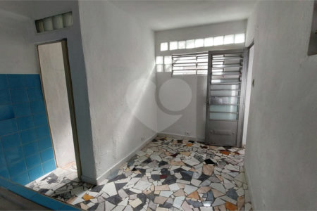 Casa à venda com 14 quartos em Vila Nivi, São Paulo, SP