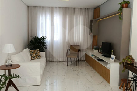 Sobrado à venda com 3 quartos, sendo 1 suíte, em Vila Prudente, São Paulo, SP