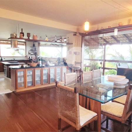 Casa à venda com 3 suítes no Centro, Santa Cruz Cabrália, BA