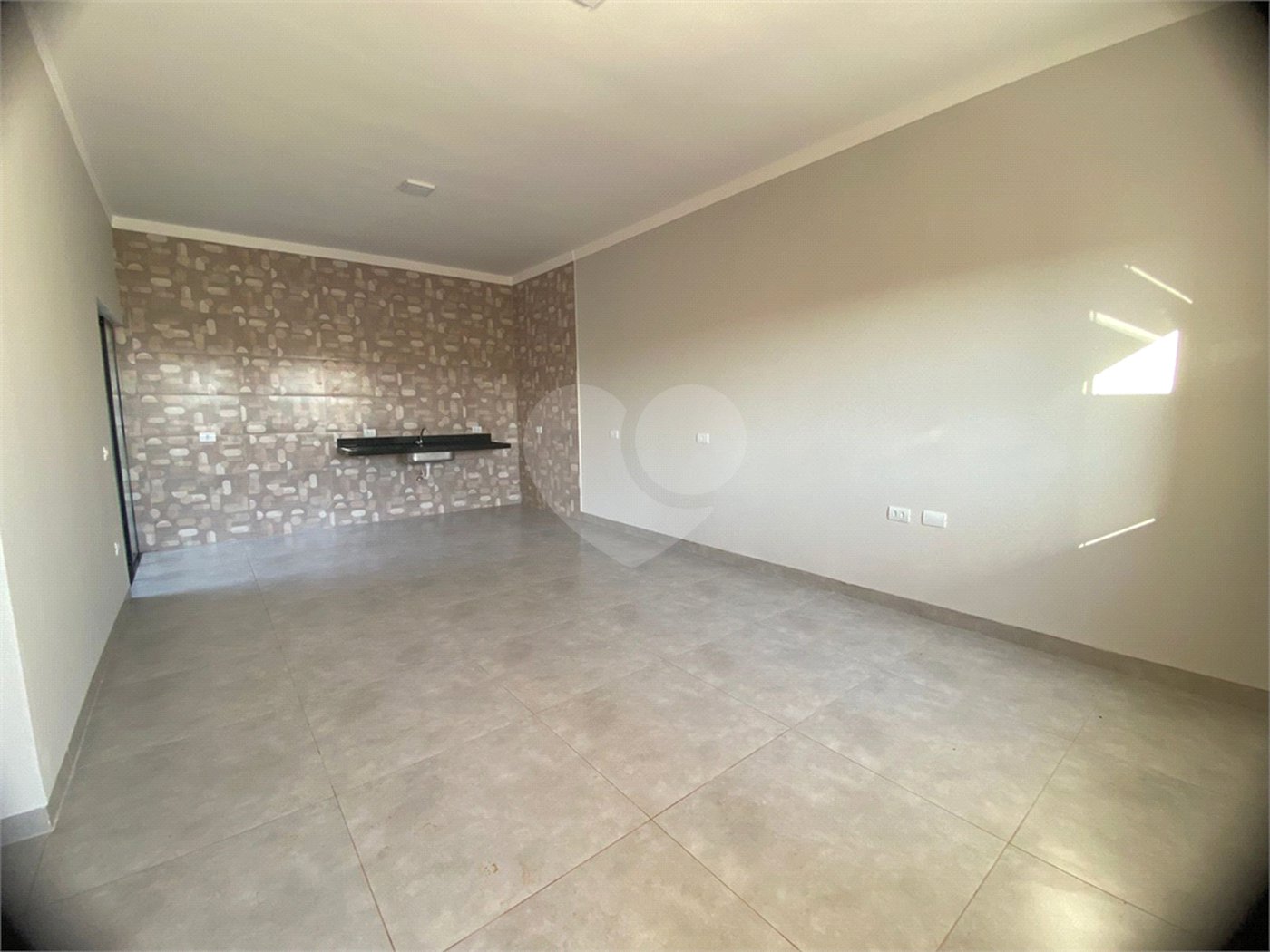 Casa à venda com 2 quartos, sendo 1 suíte,  em Ipê, Três Lagoas, MS