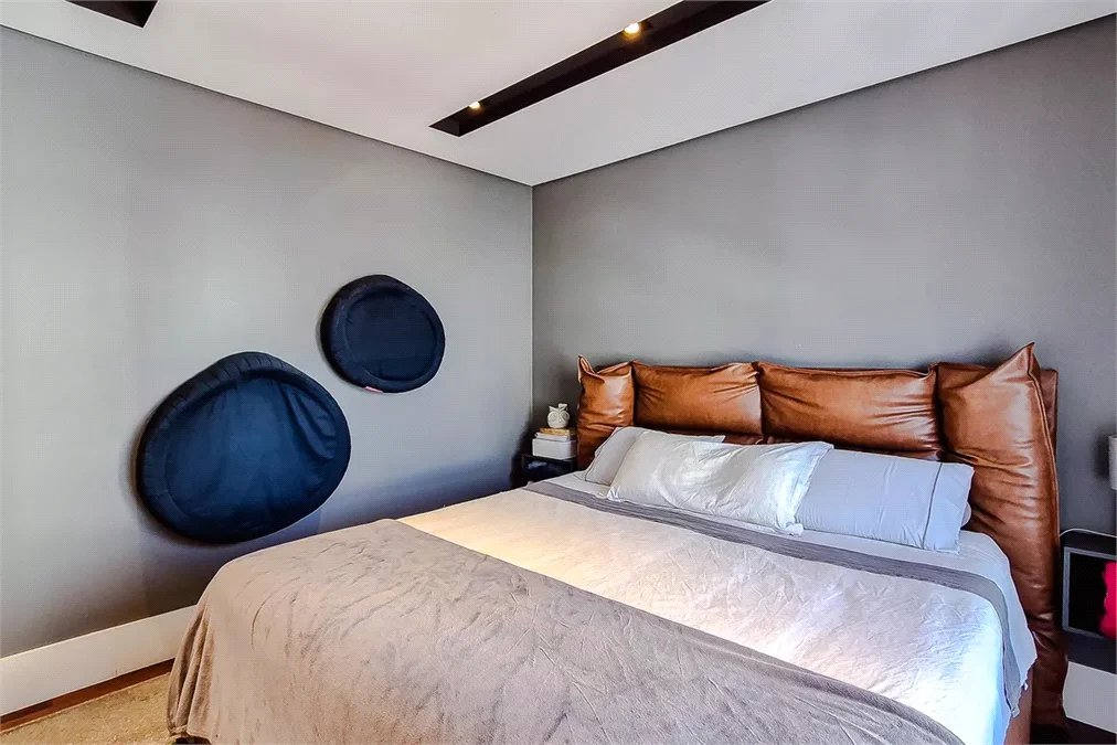 Apartamento à venda com 4 quartos, sendo 3 suítes,  em Vila Romana, São Paulo, SP