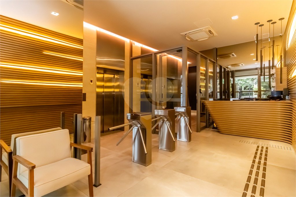 Apartamento à venda com 1 quarto em Moema, São Paulo, SP