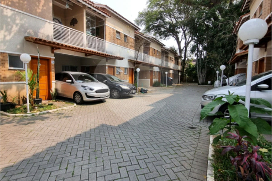 Casa à venda com 2 suítes no condomínio Reserva Jatobá, São Paulo - SP