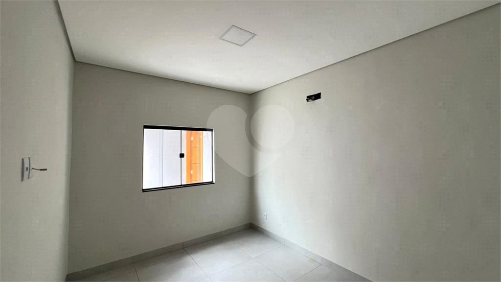 Casa Térrea à venda com 3 quartos, sendo 1 suíte, em Jardim Califórnia, Cuiabá, MT