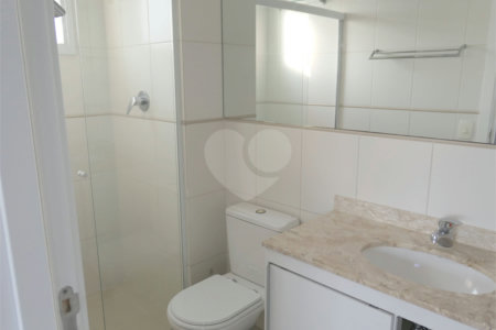 Apartamento para alugar com 3 quartos, sendo 1 suíte, em Vila Olímpia, São Paulo, SP