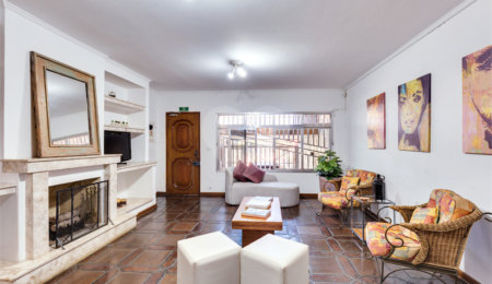 Casa à venda com 3 quartos, sendo 1 suíte,  em Vila Arriete, São Paulo, SP