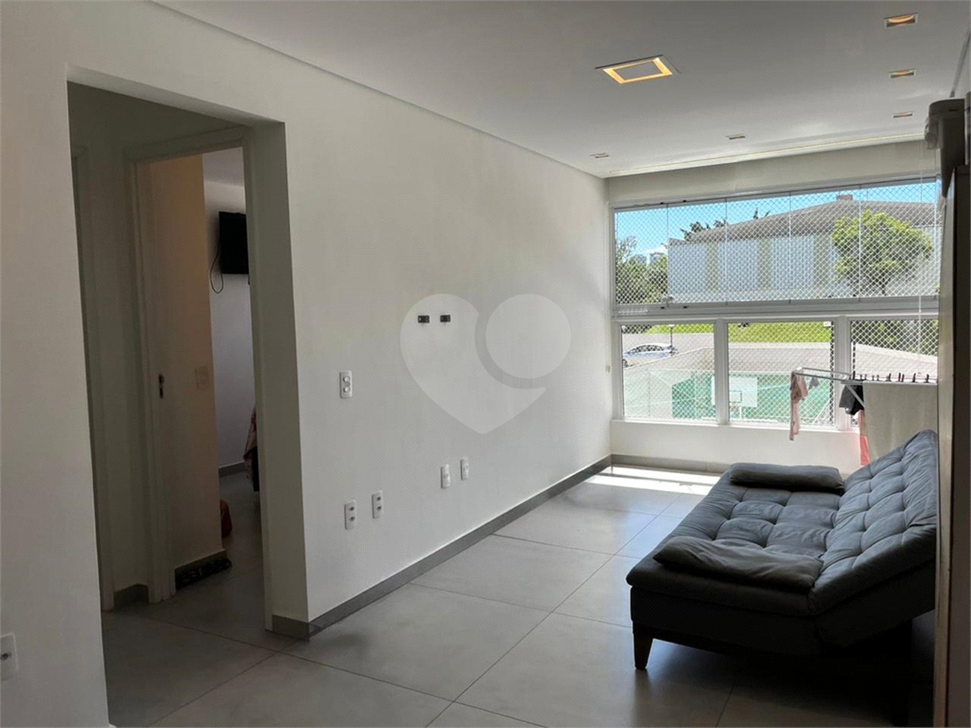 Apartamento à venda com 2 quartos, sendo 1 suíte,  em Além Ponte, Sorocaba, SP