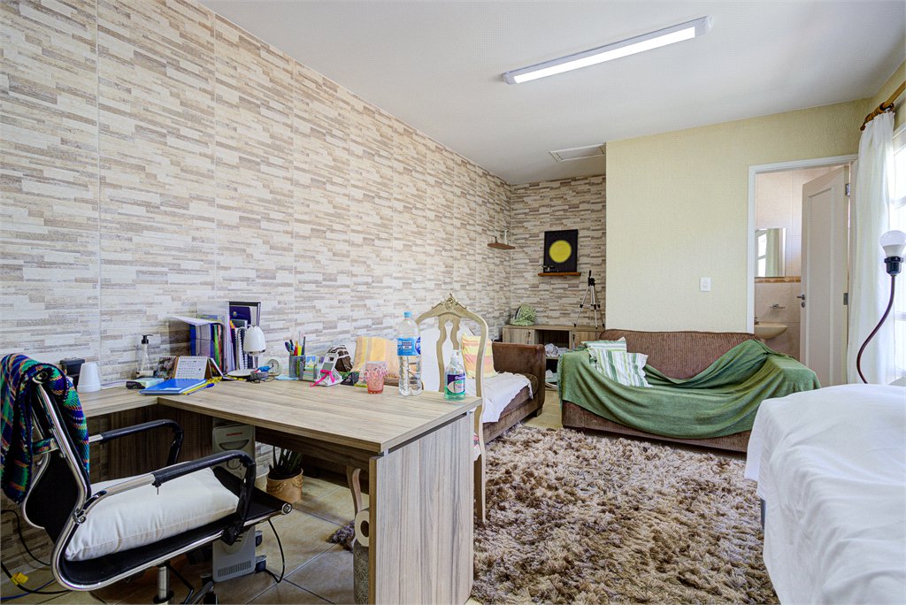 Sobrado à venda com 3 quartos, sendo 1 suíte,  em Jardim Umuarama, São Paulo, SP