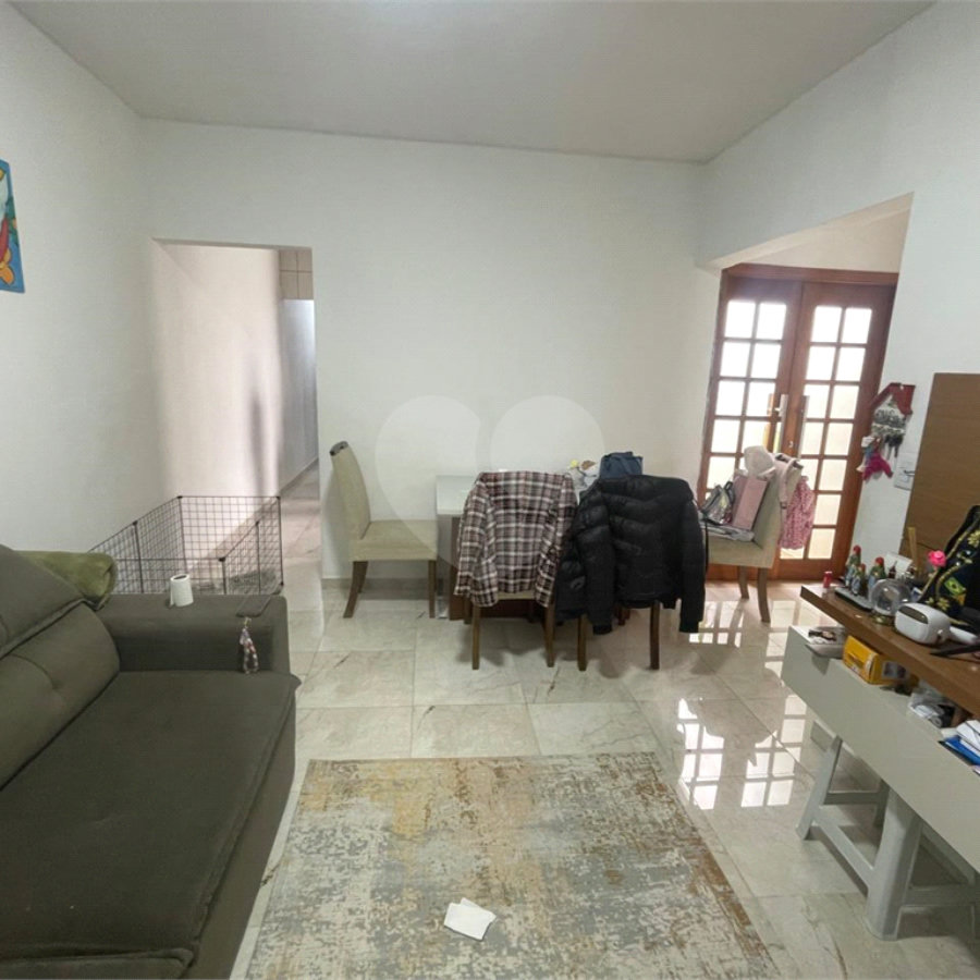 Casa Térrea à venda com 2 quartos, sendo 1 suíte, em Vila Suissa, Mogi das Cruzes, SP