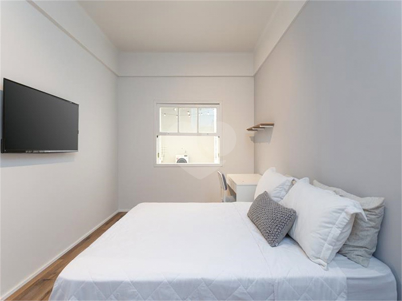 Apartamento à venda com 4 quartos, sendo 1 suíte, em Pinheiros, São Paulo, SP