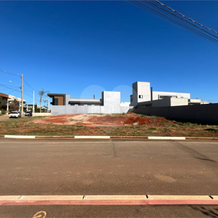Terreno à venda em Loteamento Residencial Golden Ville, Itapetininga, SP
