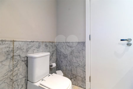 Apartamento à venda com 5 suítes em Moema, São Paulo, SP