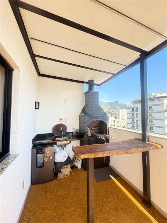 Cobertura à venda com 3 quartos, sendo 1 suíte,  em Tijuca, Rio de Janeiro, RJ