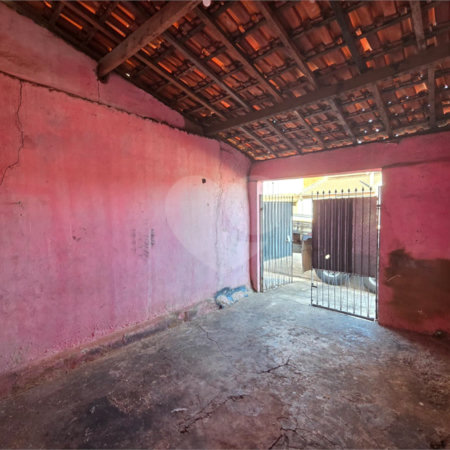 Casa à venda com 2 quartos em Jardim Vieira de Moraes, Itapetininga, SP