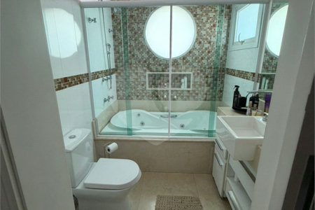 Casa à venda com 3 suítes em Vila Augusta, Guarulhos, SP