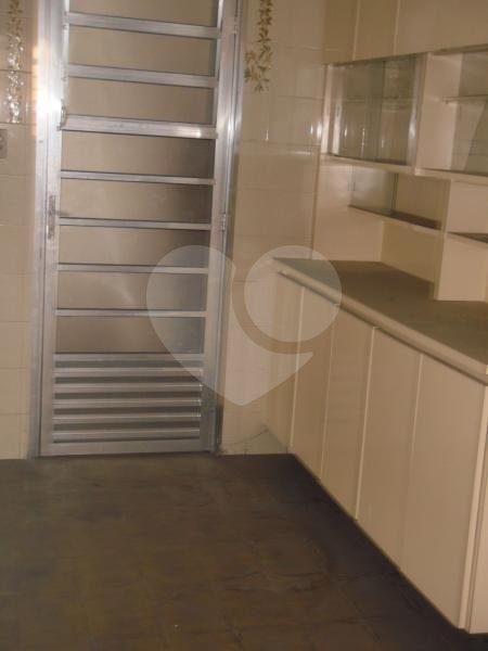 Sobrado à venda com 3 quartos, sendo 1 suíte, em Vila Gustavo, São Paulo, SP