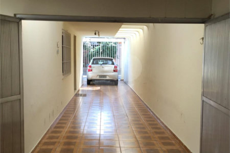 Sobrado à venda com 3 quartos, sendo 1 suíte, em Vila Mariana, São Paulo, SP