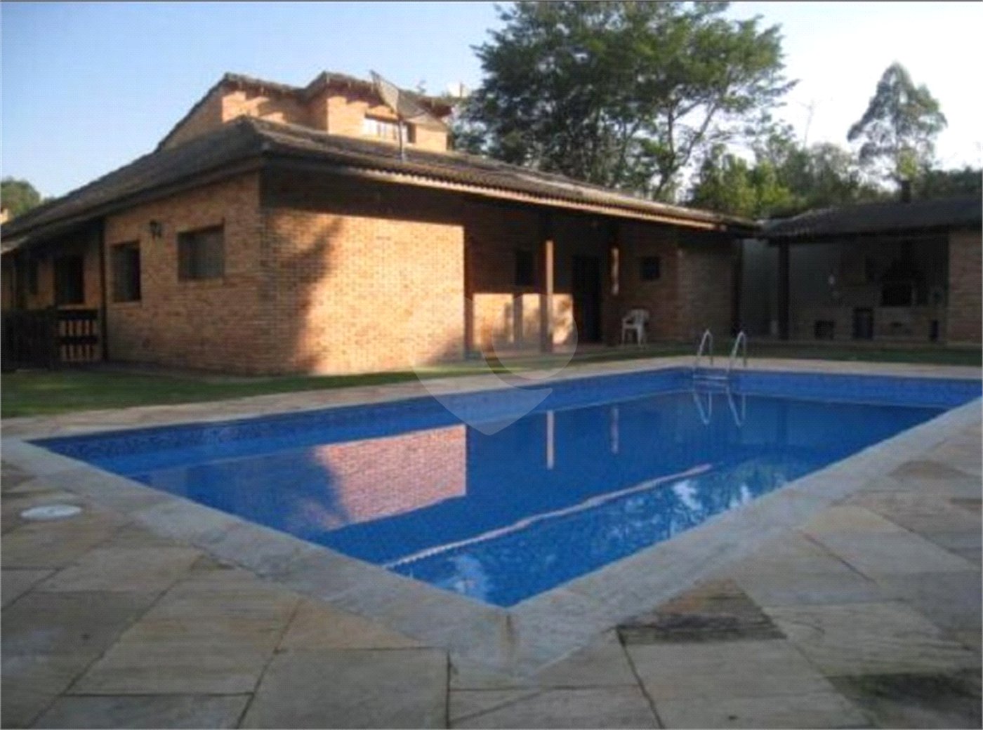 Casa à venda com 4 suítes em Alpes dos Araçás (jordanésia), Cajamar, SP