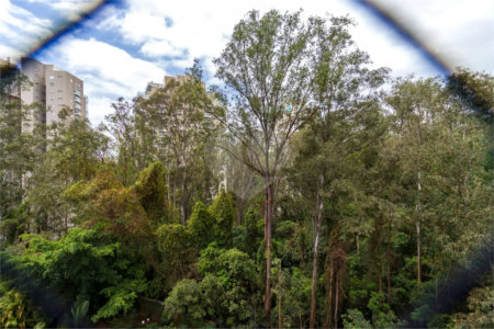 Apartamento à venda com 3 quartos, sendo 1 suíte, em Vila Andrade, São Paulo, SP
