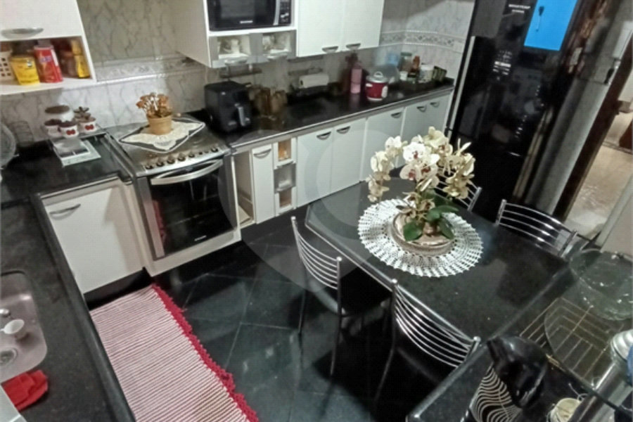 Sobrado à venda com 4 quartos, sendo 1 suíte, em Jaçanã, São Paulo, SP