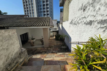 Casa com 6 dormitórios à venda, 650 m² por R$ 3.700.000,00 - Ilha Porchat - São Vicente/SP