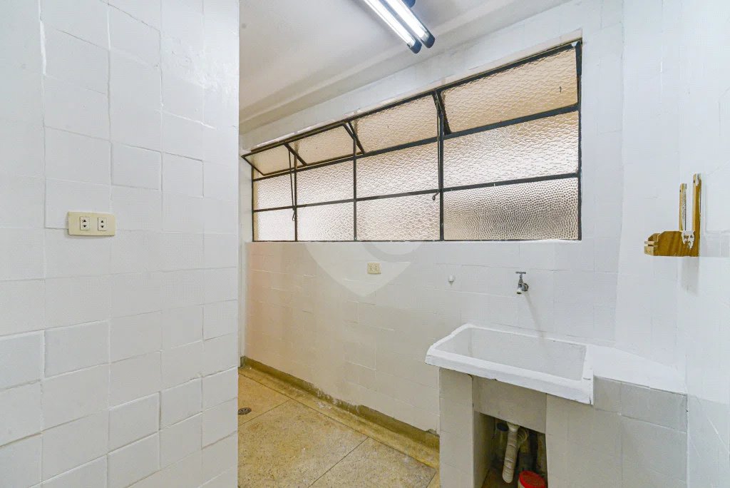3 Quartos 0 Suites 2 Banheiros 0 Vagas 76 Área Útil 113 Área Total.