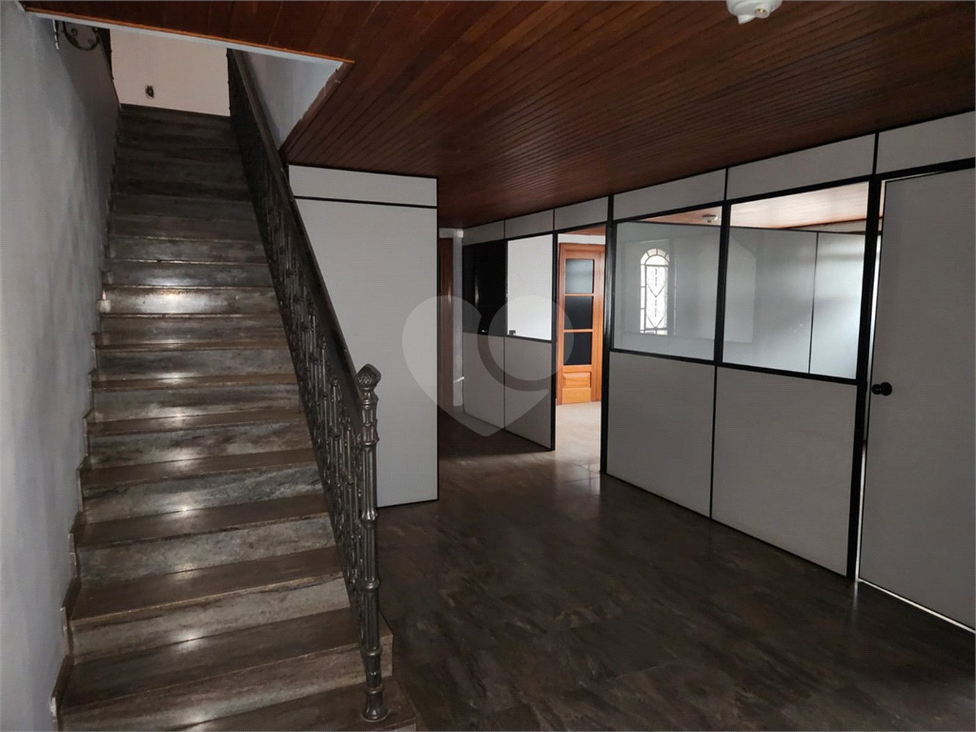 Sobrado à venda ou para alugar com 4 quartos, sendo 2 suítes, no Centro, Araraquara, SP