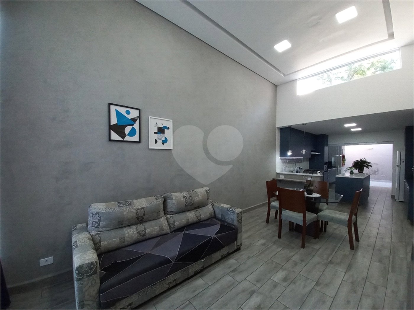 Casa à venda com 2 quartos, sendo 1 suíte, no condomínio Horto Florestal Villagio, Sorocaba - SP