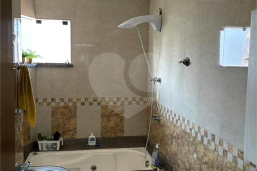Sobrado à venda com 4 quartos, sendo 1 suíte, em Vila Floresta, Santo André, SP