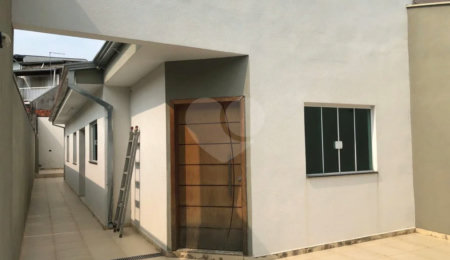 Casa à venda com 2 quartos, sendo 1 suíte,  em Jardim Panorama, Salto, SP