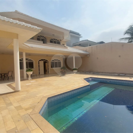 Casa à venda com 3 suítes no condomínio Rio Mar..., Rio de Janeiro - RJ