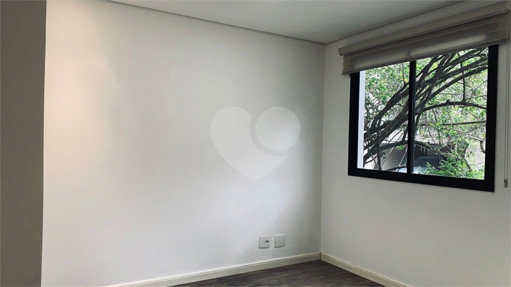 Casa à venda com 3 suítes no condomínio Vilas 2, São Paulo - SP