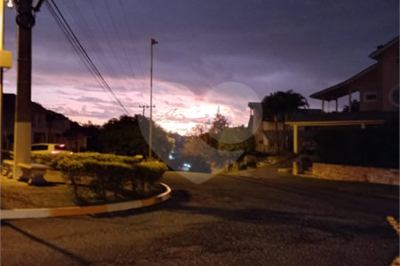 Casa à venda com 4 suítes no condomínio Aruã Eco Park, Mogi das Cruzes - SP